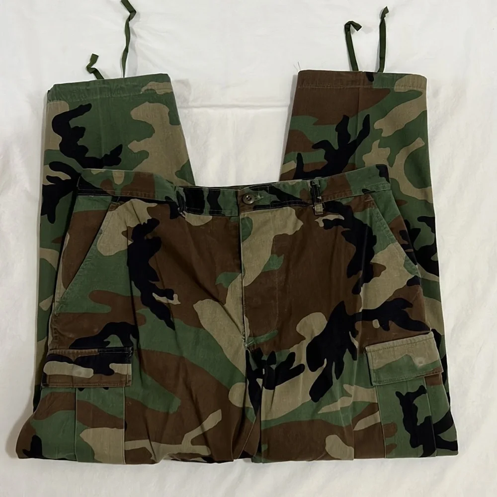 Genuine Combat Camouflage Cargo Pants with pockets